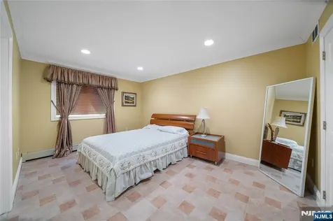 21 Priscilla Lane Englewood Cliffs NJ 07632