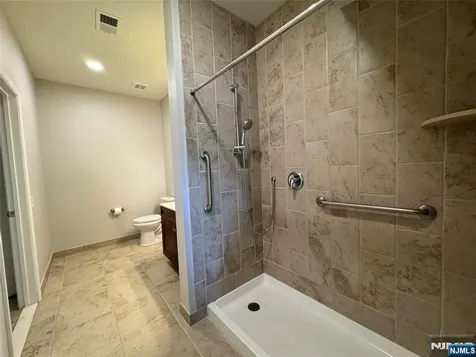 523 Bushes Lane Elmwood Park NJ 07407