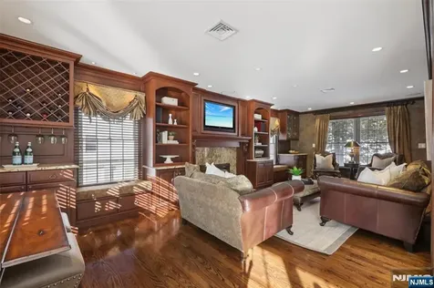 130 Tamboer Drive North Haledon NJ 07508
