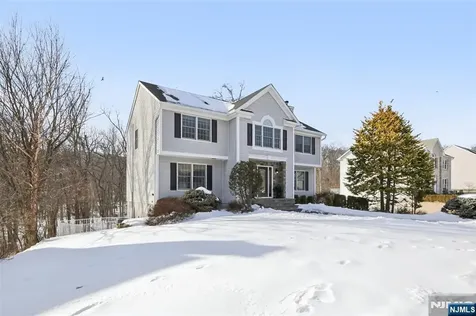 130 Tamboer Drive North Haledon NJ 07508
