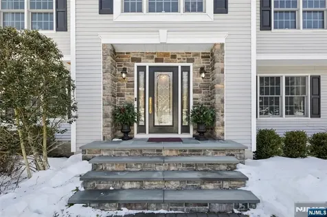 130 Tamboer Drive North Haledon NJ 07508