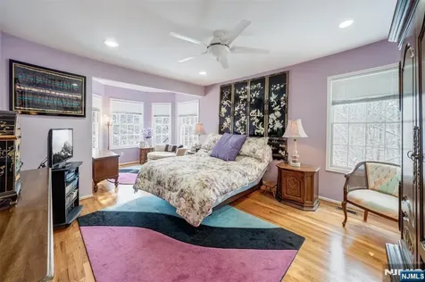 15 Paradise Place Roseland NJ 07068