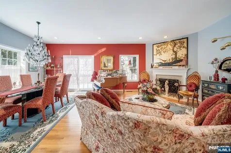 15 Paradise Place Roseland NJ 07068