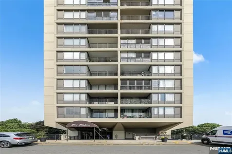 5 Horizon Fort Lee NJ 07024