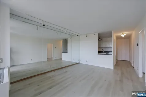5 Horizon Fort Lee NJ 07024