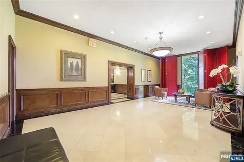 5 Horizon Fort Lee NJ 07024