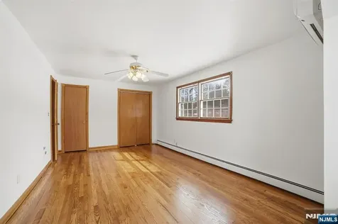 36 Page Drive Oakland NJ 07436