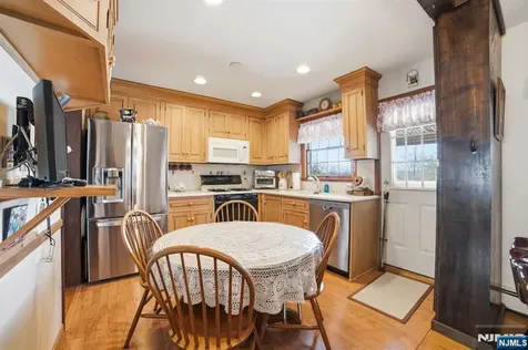 36 Page Drive Oakland NJ 07436