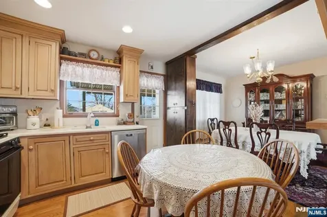36 Page Drive Oakland NJ 07436