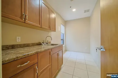 280 Broad Avenue Palisades Park NJ 07650