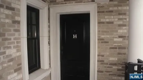 14 Marquis Court Edgewater NJ 07020