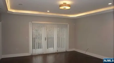 14 Marquis Court Edgewater NJ 07020