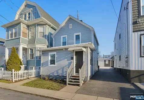 80 Cleremont Avenue Irvington NJ 07111