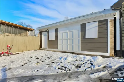 80 Cleremont Avenue Irvington NJ 07111