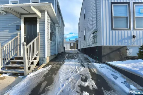 80 Cleremont Avenue Irvington NJ 07111