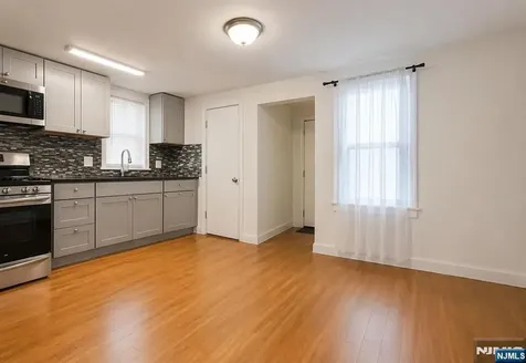 80 Cleremont Avenue Irvington NJ 07111
