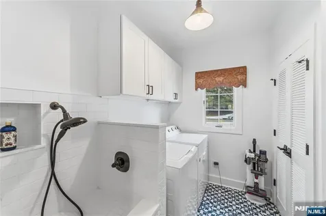 2 Stewart Court Old Tappan NJ 07675