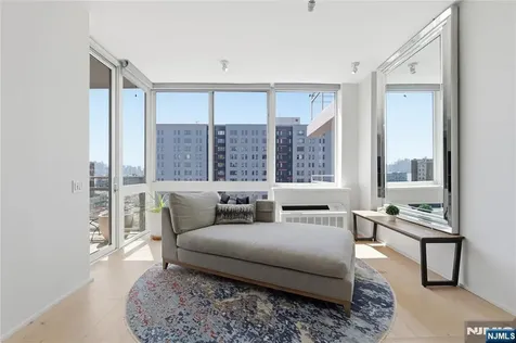 1008 Hudson Park Edgewater NJ 07020
