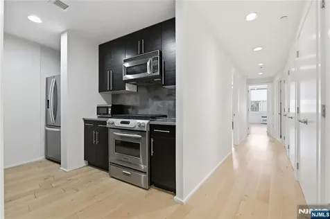 1008 Hudson Park Edgewater NJ 07020