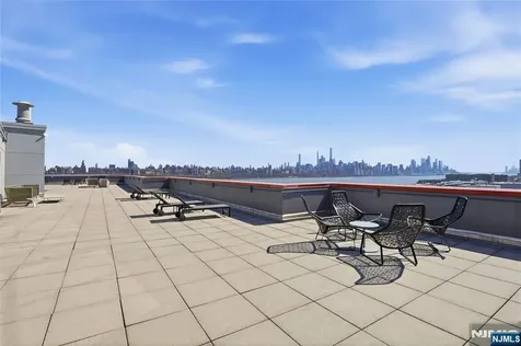 1008 Hudson Park Edgewater NJ 07020
