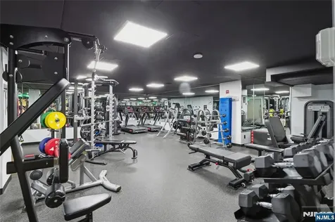 1008 Hudson Park Edgewater NJ 07020