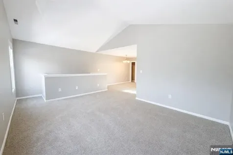 48-50 Holland Street Newark NJ 07103
