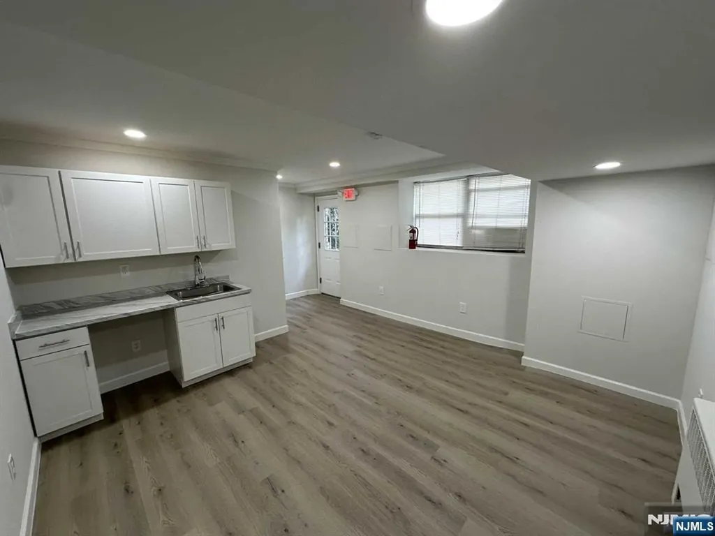 290 Oak Street Ridgewood NJ 07450