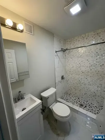 290 Oak Street Ridgewood NJ 07450