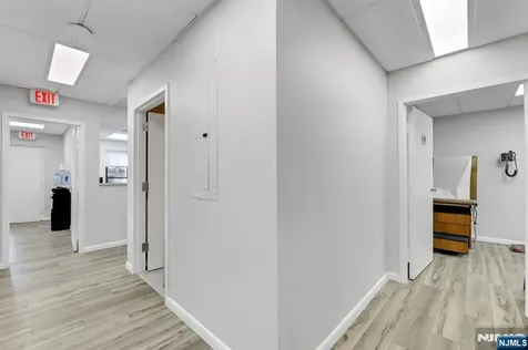 466 Old Hook Emerson NJ 07630