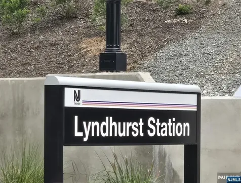 54 Stuyvesant Avenue Lyndhurst NJ 07071