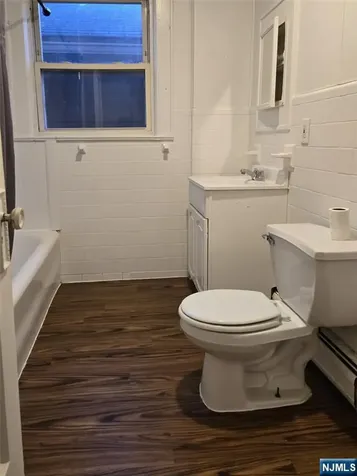 54 Stuyvesant Avenue Lyndhurst NJ 07071