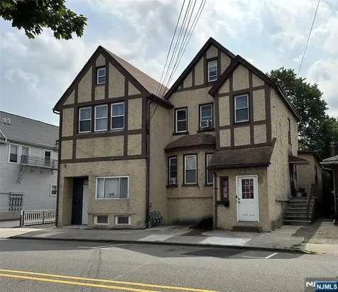 54 Stuyvesant Avenue Lyndhurst NJ 07071