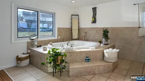 224 Pompton Road Haledon NJ 07508