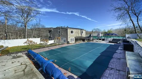 224 Pompton Road Haledon NJ 07508