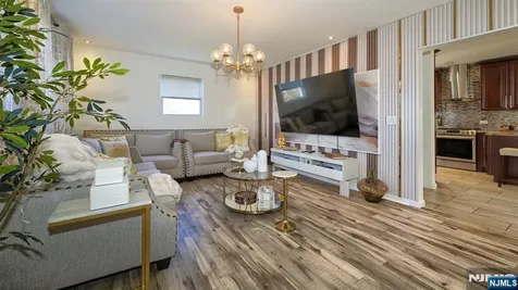224 Pompton Road Haledon NJ 07508