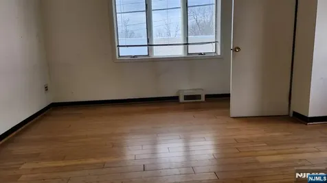 460 Commercial Avenue Palisades Park NJ 07650