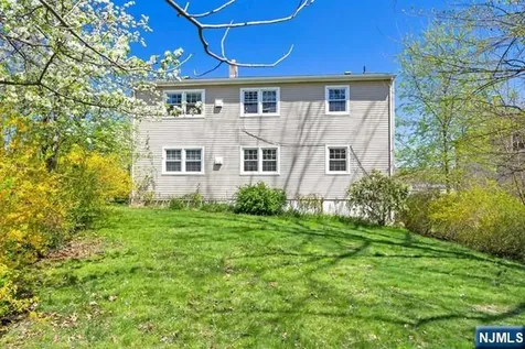 156 Bank Street Midland Park NJ 07432