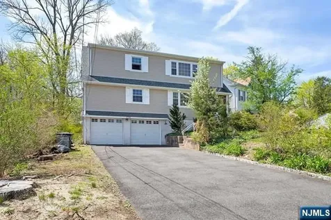 156 Bank Street Midland Park NJ 07432