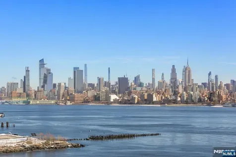 2 2nd Street Jersey City NJ 07302