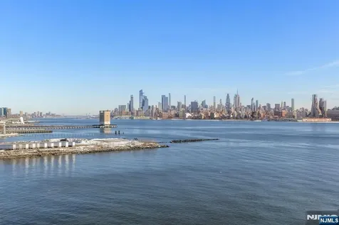 2 2nd Street Jersey City NJ 07302