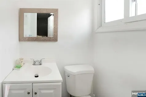 839 15th Street Newark NJ 07108