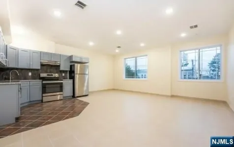 44 Bergen Boulevard Fairview NJ 07022