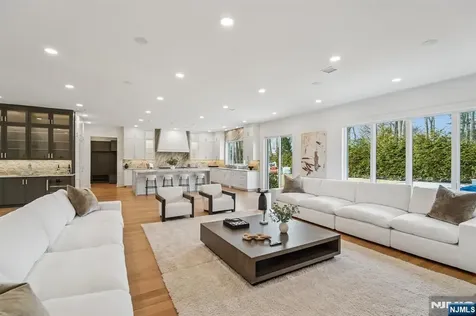 50 Roberts Road Englewood Cliffs NJ 07632