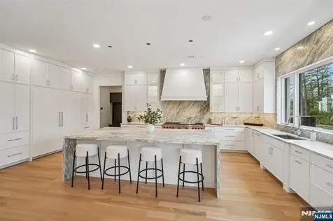 50 Roberts Road Englewood Cliffs NJ 07632