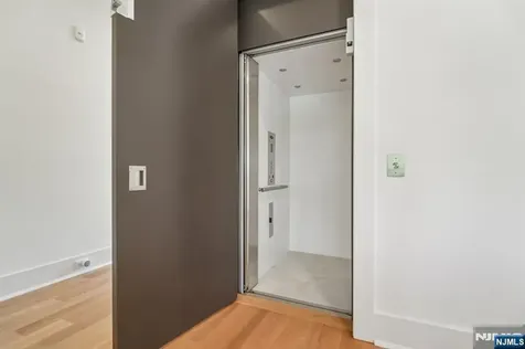 50 Roberts Road Englewood Cliffs NJ 07632