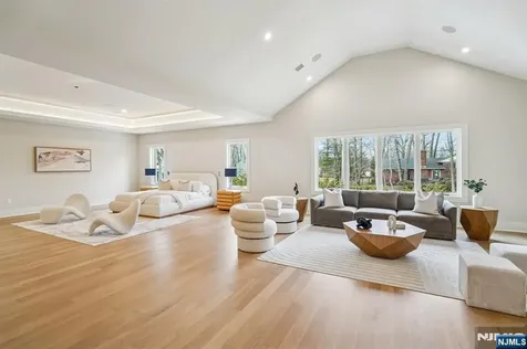 50 Roberts Road Englewood Cliffs NJ 07632