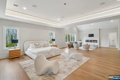 50 Roberts Road Englewood Cliffs NJ 07632