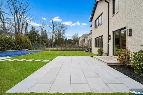50 Roberts Road Englewood Cliffs NJ 07632