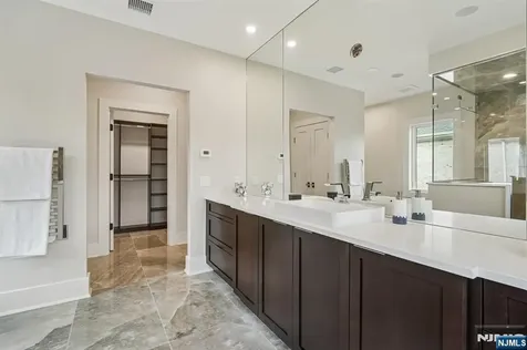 50 Roberts Road Englewood Cliffs NJ 07632