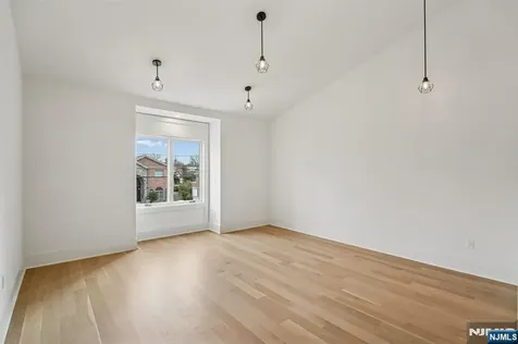 50 Roberts Road Englewood Cliffs NJ 07632